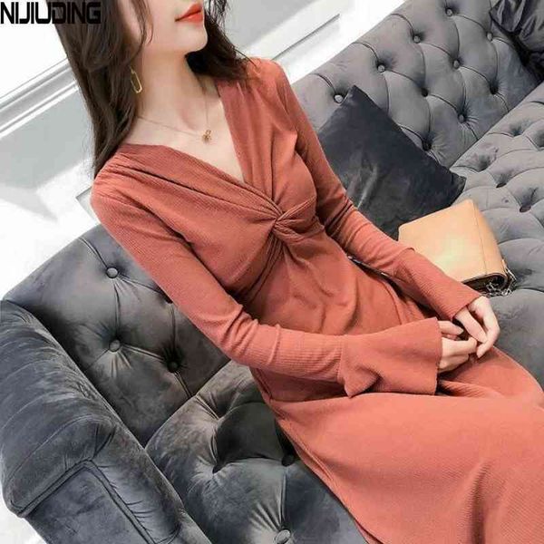 nijiuidng elegant autumn winter basic maix sweater dresses women solid bodycon thick female jumper v-neck slim knit 210514, Black;gray
nijiuidng elegant autumn winter basic maix sweater dresses women solid bodycon thick female jumper v-neck slim knit 210514, Black;gray