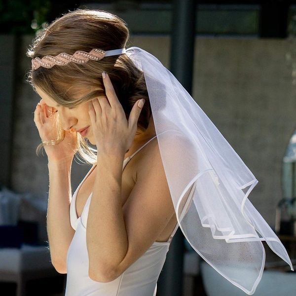other crystal headband with short white tulle veil bridal wedding party hair accessories female fashion delicate stretch headwear gift, Golden;white
other crystal headband with short white tulle veil bridal wedding party hair accessories female fashion delicate stretch headwear gift, Golden;white