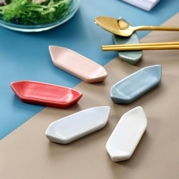 hooks & rails 1pc simple ceramic chopsticks holder nordic style kitchen tableware pillow rack spoon fork knife table chopstick rest
hooks & rails 1pc simple ceramic chopsticks holder nordic style kitchen tableware pillow rack spoon fork knife table chopstick rest
