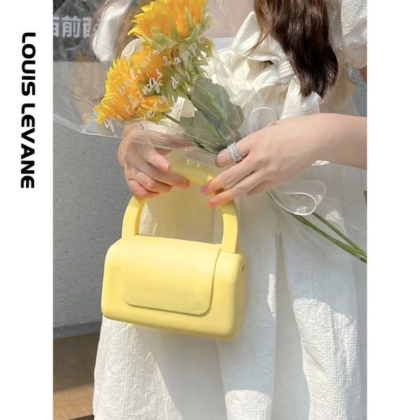70% off design handbag 2021 new toto ceramic bag niche design mini handbag 5zjk, Red;black
70% off design handbag 2021 new toto ceramic bag niche design mini handbag 5zjk, Red;black