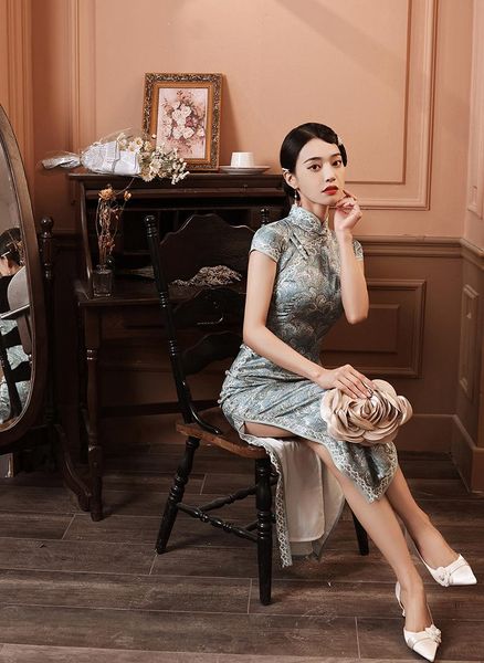qipao spring and summer young models, fashionable generous temperament, slim slimming cheongsam dress party chines ethnic clothing, Red
qipao spring and summer young models, fashionable generous temperament, slim slimming cheongsam dress party chines ethnic clothing, Red