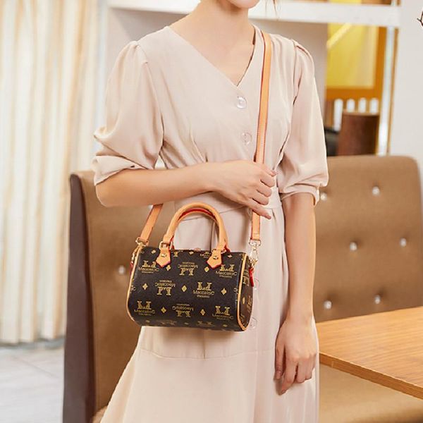 evening bags 2021 classical prints crossbody bag for women luxury designer handbags pu purses v in
evening bags 2021 classical prints crossbody bag for women luxury designer handbags pu purses v in