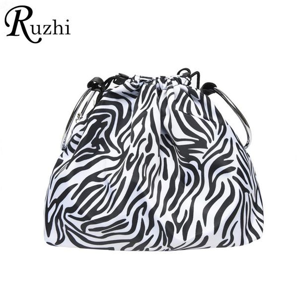 zebra/leopard/cow print shoulder bags for women 2021 crossbody chain hobo bag versatile luxury designer handbag totes
zebra/leopard/cow print shoulder bags for women 2021 crossbody chain hobo bag versatile luxury designer handbag totes