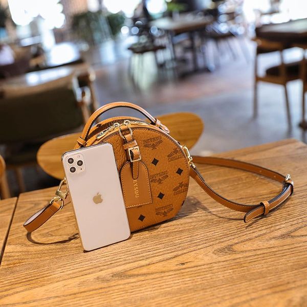 evening bags 100% real cowhide 2021 fashion women's letter printing round bag shoulder messenger brand designer wallet bolso mujer cc
evening bags 100% real cowhide 2021 fashion women's letter printing round bag shoulder messenger brand designer wallet bolso mujer cc