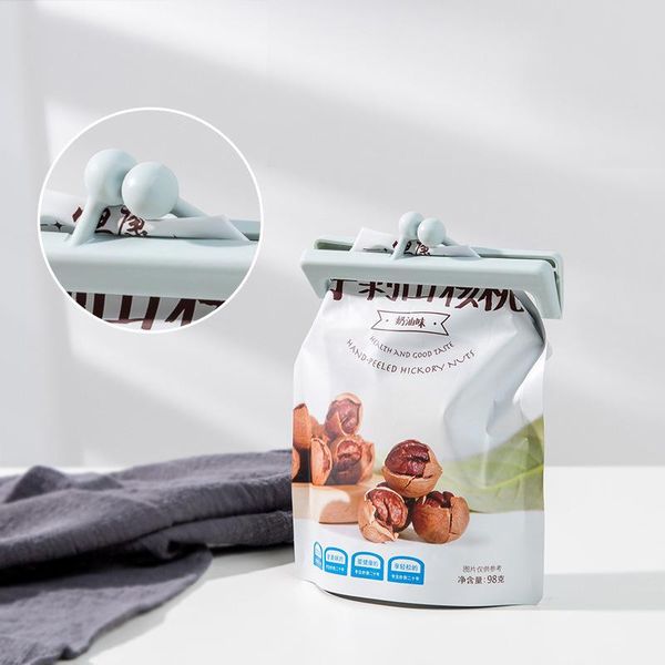 2pcs/set plastic bag vacuum sealing clips snack fresh storage clip kitchen tools mini portable clamps
2pcs/set plastic bag vacuum sealing clips snack fresh storage clip kitchen tools mini portable clamps