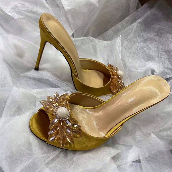 slippers rhinestone decorative bow ladies high heels black gold round toe summer party slippers hoer
slippers rhinestone decorative bow ladies high heels black gold round toe summer party slippers hoer