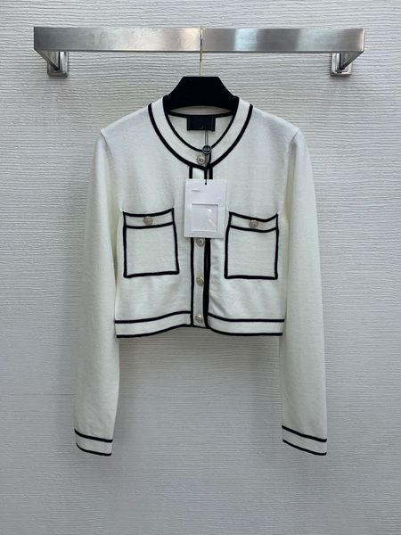 2021 autumn milan runway sweaters o neck long sleeve women's sweater high end jacquard cardigan designer clothing 0903-15, White;black
2021 autumn milan runway sweaters o neck long sleeve women's sweater high end jacquard cardigan designer clothing 0903-15, White;black