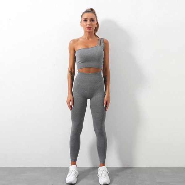 yoga outfit one shoulder sports two pieces suit women plain color running shockproof trousers sets woman fitness cycling set
yoga outfit one shoulder sports two pieces suit women plain color running shockproof trousers sets woman fitness cycling set