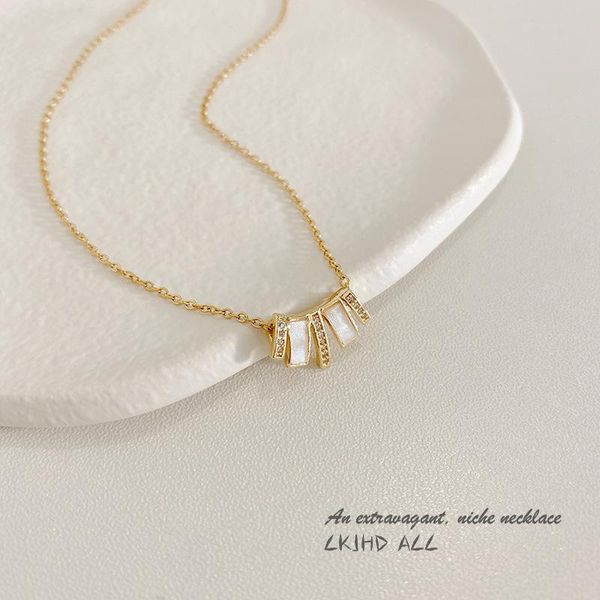 pendant necklaces 2021 unique geometric strip titanium steel gold necklace for woman fashion jewelry girls clavicle chain short neck, Silver
pendant necklaces 2021 unique geometric strip titanium steel gold necklace for woman fashion jewelry girls clavicle chain short neck, Silver