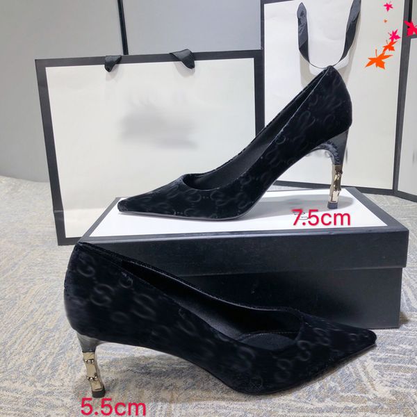 2021 good quality fashion women luxurys designers shoes designer sandals womens luxury high heels sandal dress shoess with box size 35-41 -m, Black
2021 good quality fashion women luxurys designers shoes designer sandals womens luxury high heels sandal dress shoess with box size 35-41 -m, Black