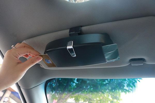 car organizer 2021 glasses case box sunglasses storage pockets for regal lacrosse excelle gt/xt/gl8/encore/enclave/envision/park
car organizer 2021 glasses case box sunglasses storage pockets for regal lacrosse excelle gt/xt/gl8/encore/enclave/envision/park