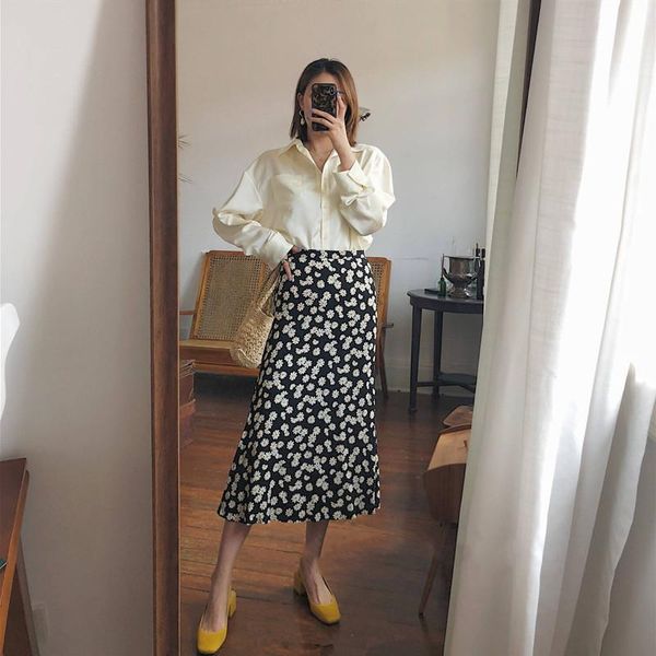 skirts daisy print midi skirt women black elegant 100% viscose soft holiday female a-line long summer clothes
skirts daisy print midi skirt women black elegant 100% viscose soft holiday female a-line long summer clothes