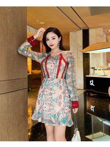 casual dresses elegant luxury women long sleeve embroidery spring runway vintage boho 2021 party a-line high waist mini dress autumn, Black;gray
casual dresses elegant luxury women long sleeve embroidery spring runway vintage boho 2021 party a-line high waist mini dress autumn, Black;gray