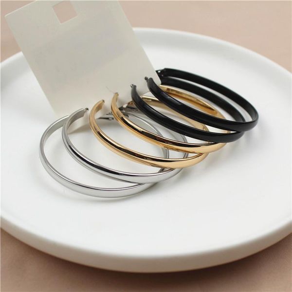 hoop & huggie fund combination suits ear ring bright surface metal fashionable temperament is exaggerated, Golden;silver
hoop & huggie fund combination suits ear ring bright surface metal fashionable temperament is exaggerated, Golden;silver