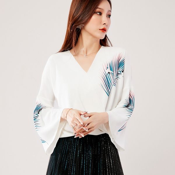 chiffon chinese traditional style shirts printed v neck blouses loose vintage cheongsam for women blouse fashion 10357, Red
chiffon chinese traditional style shirts printed v neck blouses loose vintage cheongsam for women blouse fashion 10357, Red
