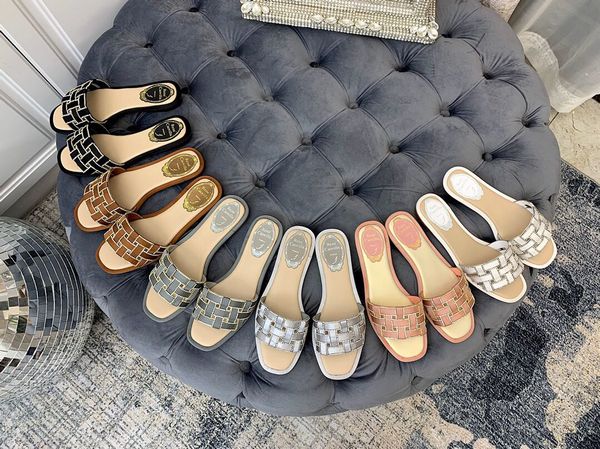 2021 slipper fashion and comfortable rhinestone hollow woven soft bottom trendy women's slippers flat casual plaid sandals, Black
2021 slipper fashion and comfortable rhinestone hollow woven soft bottom trendy women's slippers flat casual plaid sandals, Black