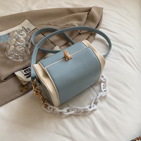 cross body chain design acrylic women's shoulder bags 2021 summer solid color designer handbags female travel pu leather crossbody bag
cross body chain design acrylic women's shoulder bags 2021 summer solid color designer handbags female travel pu leather crossbody bag