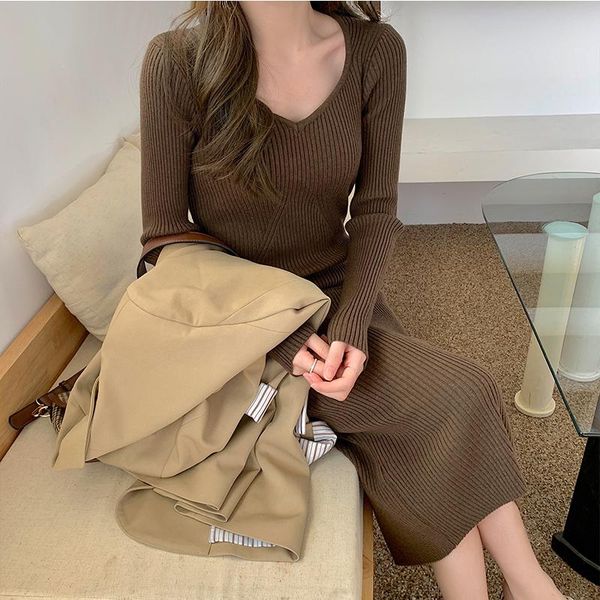 casual dresses hzirip 2021 autumn ladies sweater dress square collar french korean thin fashion minimalist classic solid color knit, Black;gray
casual dresses hzirip 2021 autumn ladies sweater dress square collar french korean thin fashion minimalist classic solid color knit, Black;gray