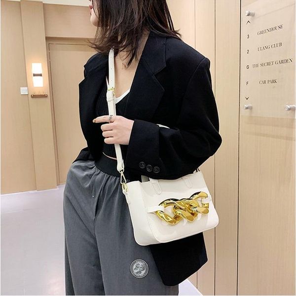 evening bags gold thick chain luxury handbags for women tote leather crossbody shoulder bag bucket brand clutches femal bolso
evening bags gold thick chain luxury handbags for women tote leather crossbody shoulder bag bucket brand clutches femal bolso