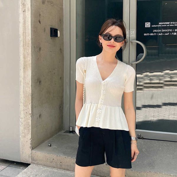 thin net red ice silk knitted short sleeve t-shirt female 2021 summer student wear slim v-neck design top, White
thin net red ice silk knitted short sleeve t-shirt female 2021 summer student wear slim v-neck design top, White