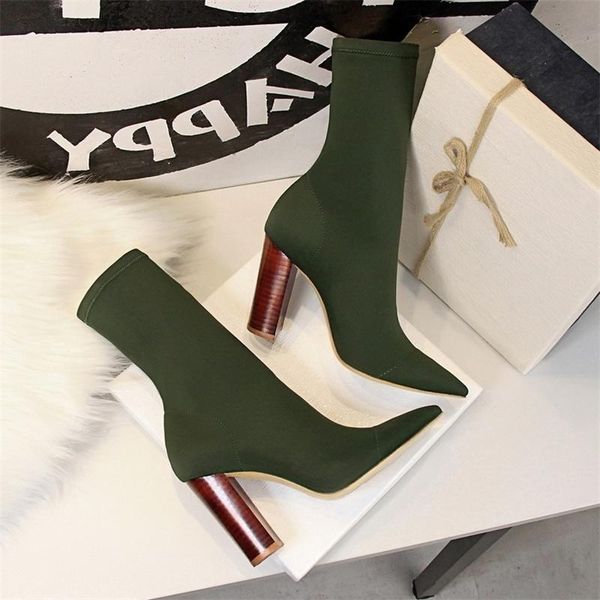 boots 2021 women's skinny elastic middle cylinder wool knitted socks shoes thick heel high short, Black
boots 2021 women's skinny elastic middle cylinder wool knitted socks shoes thick heel high short, Black