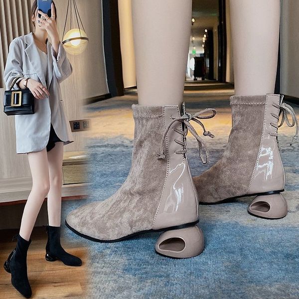 women shoes autumn ankle boots lace up ladies square toe fashion black shoes med heels female footwear zapatos para mujer 210428
women shoes autumn ankle boots lace up ladies square toe fashion black shoes med heels female footwear zapatos para mujer 210428