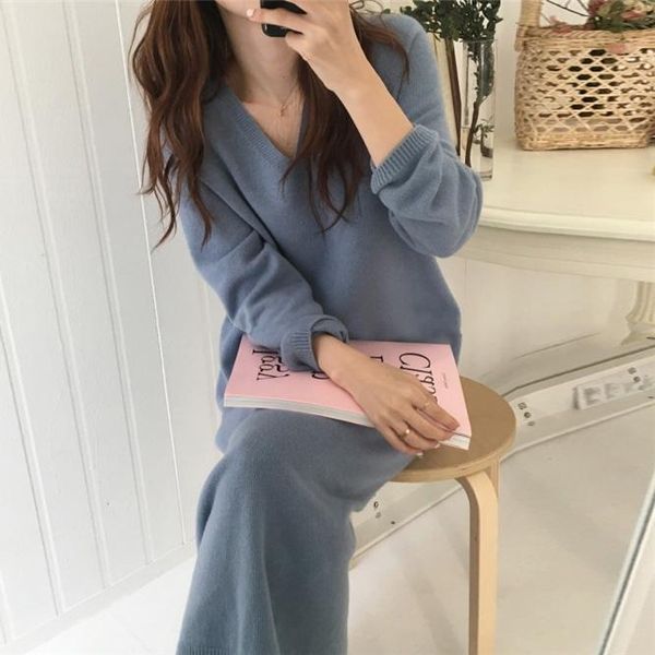 autumn 2021 korean loose straight tube knitting sweater medium length thin v-neck gentle dress for women casual dresses, Black;gray
autumn 2021 korean loose straight tube knitting sweater medium length thin v-neck gentle dress for women casual dresses, Black;gray