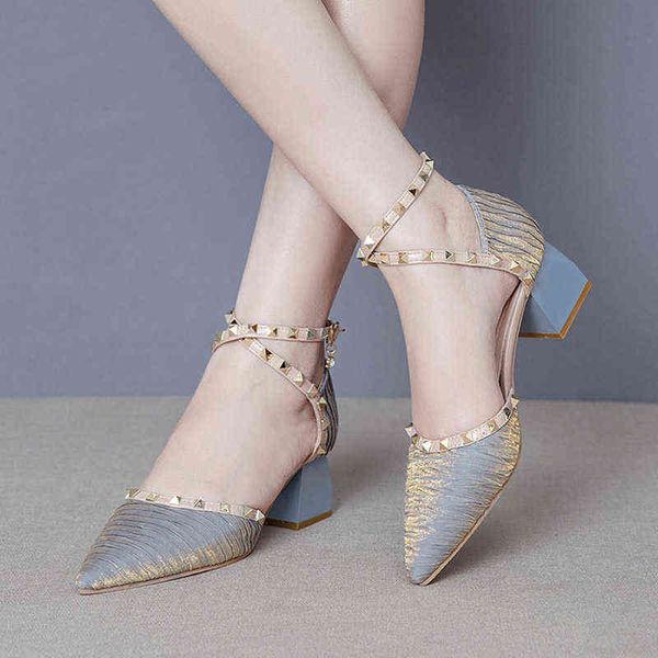 dress shoes summer women sandals bling cross-tied dress shoes rivets pumps pointed toe mid heels ankle strap sandalias mujer 9072n 220309, Black
dress shoes summer women sandals bling cross-tied dress shoes rivets pumps pointed toe mid heels ankle strap sandalias mujer 9072n 220309, Black