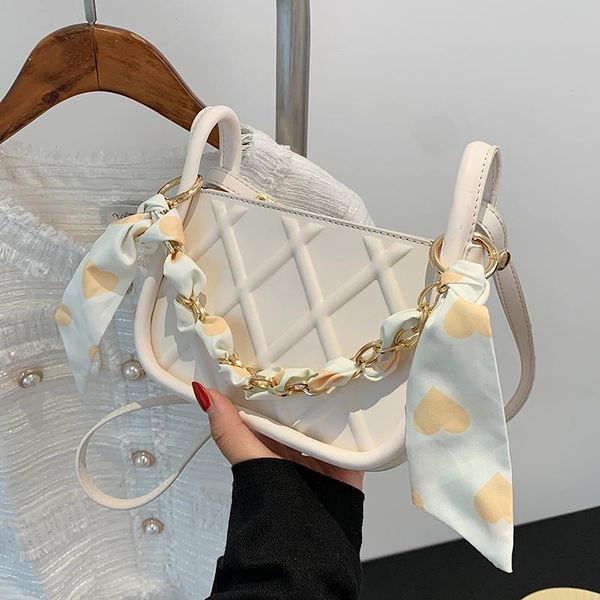 shoulder bags niche design high-end 2021 fashion women's all-match messenger bag handbag square width: 20cm
shoulder bags niche design high-end 2021 fashion women's all-match messenger bag handbag square width: 20cm