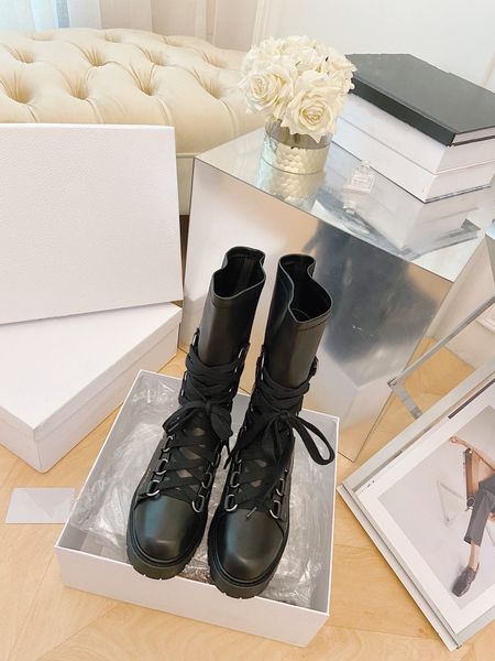 winter women dress boots temperament low heels and oval toe black leather boot pigskin inside tall bootes womens wedding jeans come size35-4
winter women dress boots temperament low heels and oval toe black leather boot pigskin inside tall bootes womens wedding jeans come size35-4