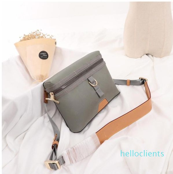 21ss designer mens messenger bag postman small bags womens backpack shoulder handbag letter the fashion leather 26x18x4cm
21ss designer mens messenger bag postman small bags womens backpack shoulder handbag letter the fashion leather 26x18x4cm