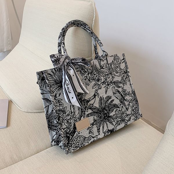 70% off factory store summer new versatile messenger bag large capacity portable tote bag
70% off factory store summer new versatile messenger bag large capacity portable tote bag