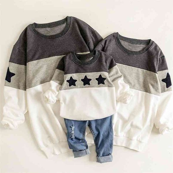 family matching clothes 2 colors patchwork star deco long sleeve sweatshirts for mom daughter dad son mommy and me 210724, Blue
family matching clothes 2 colors patchwork star deco long sleeve sweatshirts for mom daughter dad son mommy and me 210724, Blue