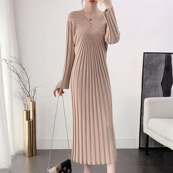 casual dresses high elastic skinny stretchy ladies woolen dress 2021 autumn winter slim waist thin v-neck bottoming vintage robe vestido, Black;gray
casual dresses high elastic skinny stretchy ladies woolen dress 2021 autumn winter slim waist thin v-neck bottoming vintage robe vestido, Black;gray