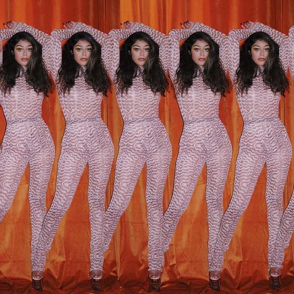 yoga outfit 2021 clothing for women two pieces long set stand-up collar printed long-sleeved one-piece hip-lifting leggings two-piece suit 
yoga outfit 2021 clothing for women two pieces long set stand-up collar printed long-sleeved one-piece hip-lifting leggings two-piece suit