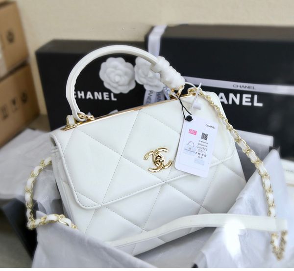 fashion designer bags women handbag crossbody sheepskin shoulder chain bag good quality leather purses ladies high capacity v-shape rhombic
fashion designer bags women handbag crossbody sheepskin shoulder chain bag good quality leather purses ladies high capacity v-shape rhombic