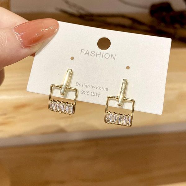 dangle & chandelier luxury 14k gold plated geometric square zircon drop earrings for women girl s925 silver needle fine jewelry wholesal
dangle & chandelier luxury 14k gold plated geometric square zircon drop earrings for women girl s925 silver needle fine jewelry wholesal