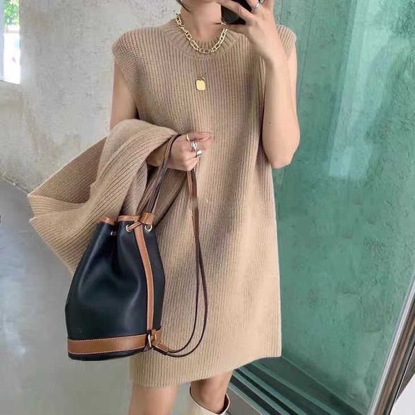 korean chic autumn and winter medium long high neck shawl lantern sleeve sweater small knitted drs two piece set women, Black;gray
korean chic autumn and winter medium long high neck shawl lantern sleeve sweater small knitted drs two piece set women, Black;gray