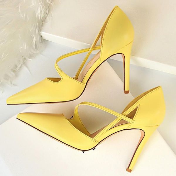 dress shoes 2021 summer luxury woman fetish yellow 9.5cm high heels female classic blue sandals pink pumps lady scarpins quality, Black
dress shoes 2021 summer luxury woman fetish yellow 9.5cm high heels female classic blue sandals pink pumps lady scarpins quality, Black