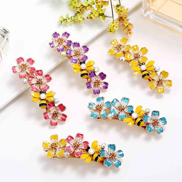 chinese style products korean fashion 6cm spring clip women's manual oil dripping flower hairpin rhinestone edge jewelry
chinese style products korean fashion 6cm spring clip women's manual oil dripping flower hairpin rhinestone edge jewelry