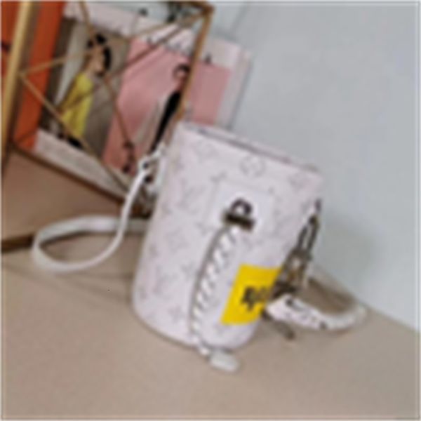 handles evening chain bucket bag handbags iconic r shoulder bags totes cross body bag clutches luxury m44631
handles evening chain bucket bag handbags iconic r shoulder bags totes cross body bag clutches luxury m44631