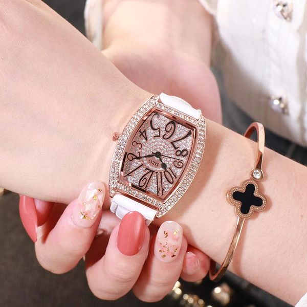 fashion luxury starry sky crystal women watches ladies leather quartz watch female wristwatches relogio feminino zegarki damskie, Slivery;brown
fashion luxury starry sky crystal women watches ladies leather quartz watch female wristwatches relogio feminino zegarki damskie, Slivery;brown