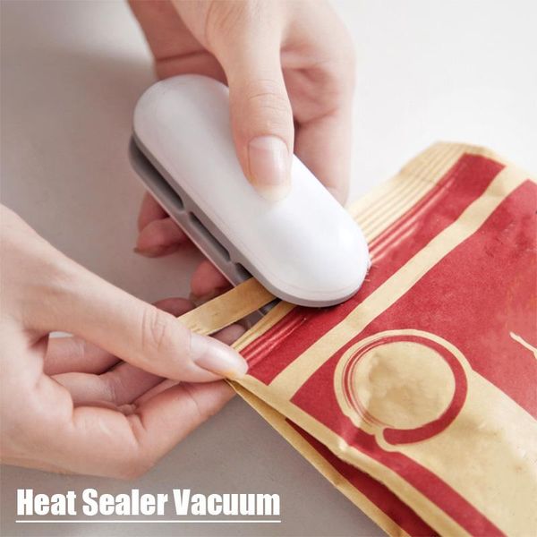 portable mini sealing household machine heat capper foodsaver for plastic bags package gadgets bag clips
portable mini sealing household machine heat capper foodsaver for plastic bags package gadgets bag clips