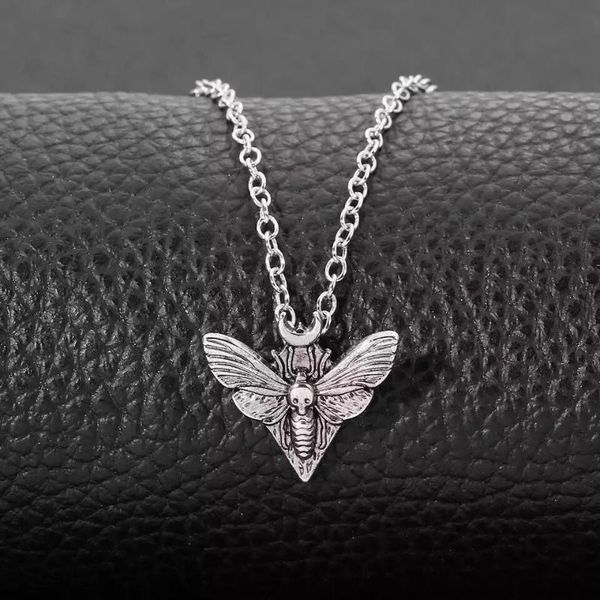 chokers vintage punk dead moth antiquity mini insect pendant necklace women men neck chain indie jewelry on the 2021 grunge, Golden;silver
chokers vintage punk dead moth antiquity mini insect pendant necklace women men neck chain indie jewelry on the 2021 grunge, Golden;silver