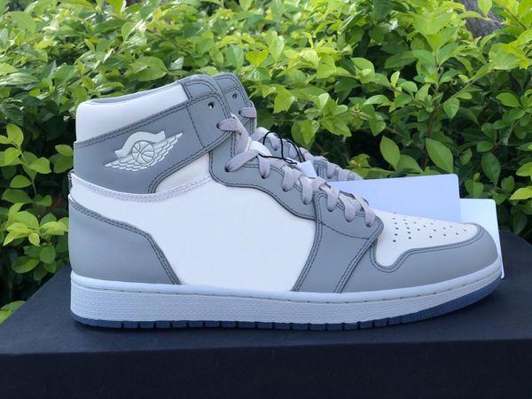 2021 release air authentic 1 high og shoes wolf grey sail pn dust white low men women outdoor trainers with original box sports sneakers cn8
2021 release air authentic 1 high og shoes wolf grey sail pn dust white low men women outdoor trainers with original box sports sneakers cn8