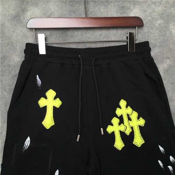 chrome/hearts shorts pants pocket summer capris new guard multi graffiti cross leisure sports men's and women', White;black
chrome/hearts shorts pants pocket summer capris new guard multi graffiti cross leisure sports men's and women', White;black