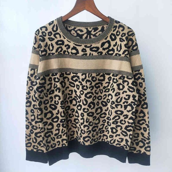 2022 factory wholesale new autumn jacquard round neck long sleeve knitted blouse for women, White;black
2022 factory wholesale new autumn jacquard round neck long sleeve knitted blouse for women, White;black