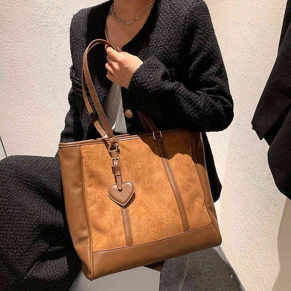 evening bags autumn and winter 2021 fashion women's single shoulder bag handbag large capacity simple armpit tote bag
evening bags autumn and winter 2021 fashion women's single shoulder bag handbag large capacity simple armpit tote bag