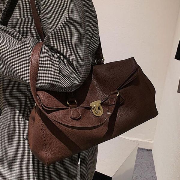 evening bags vintage large tote bag armpit 2021 winter high-quality pu leather women's designer handbag high capacity shoulder
evening bags vintage large tote bag armpit 2021 winter high-quality pu leather women's designer handbag high capacity shoulder