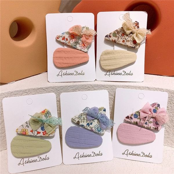 2 pcs new sweet girl fashion fabric water drop bb clip kids hair accessories children's lace floral triangle hairpins headdress, Slivery;white
2 pcs new sweet girl fashion fabric water drop bb clip kids hair accessories children's lace floral triangle hairpins headdress, Slivery;white